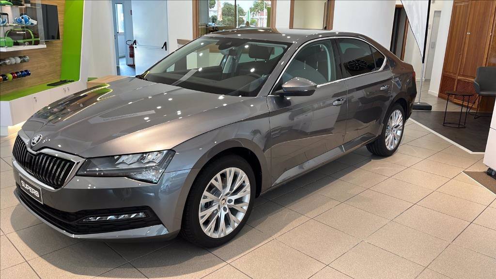 SKODA Superb 2.0 tdi evo Executive 200cv dsg